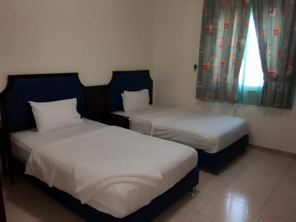 Habib Hotel Apartment Ajman Exterior photo